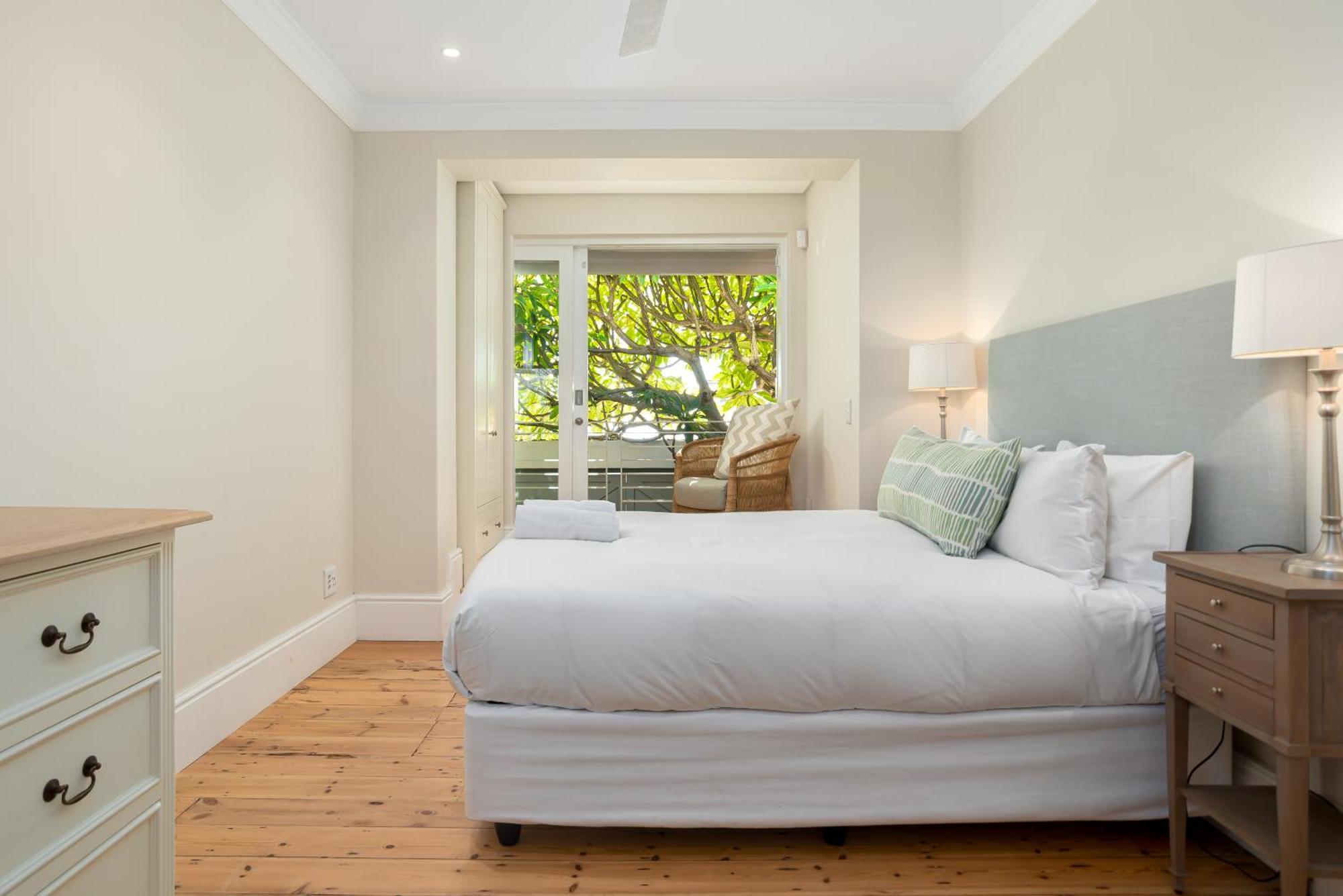 Holiday home Light & Airy 3 Bedroom Point Family