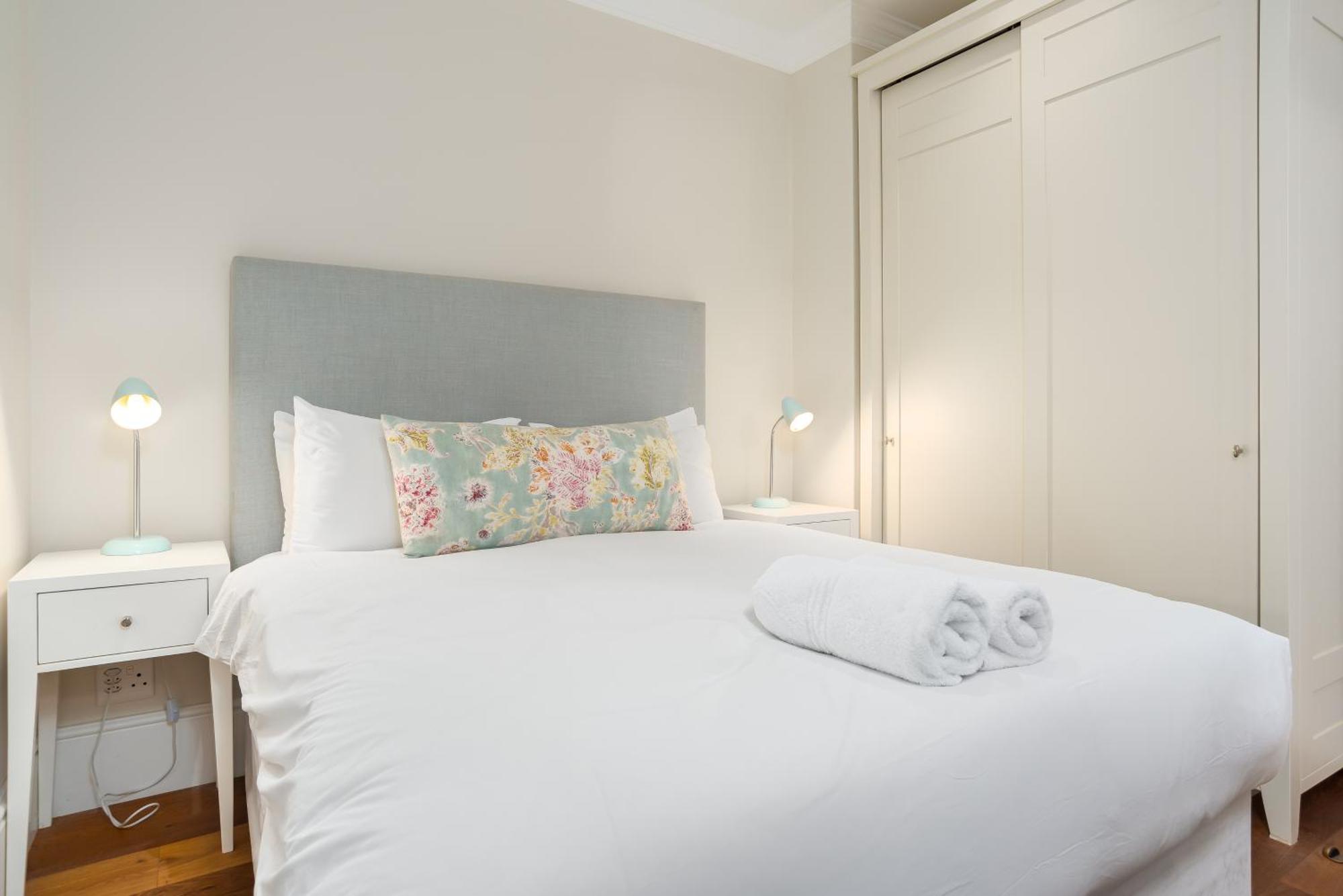 Light & Airy 3 Bedroom Point Family Cape Town