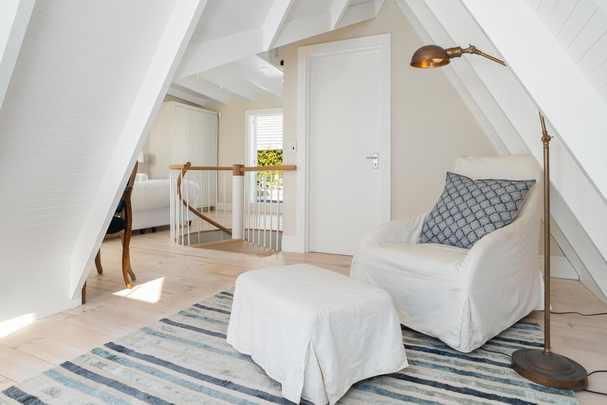 Light & Airy 3 Bedroom Point Family