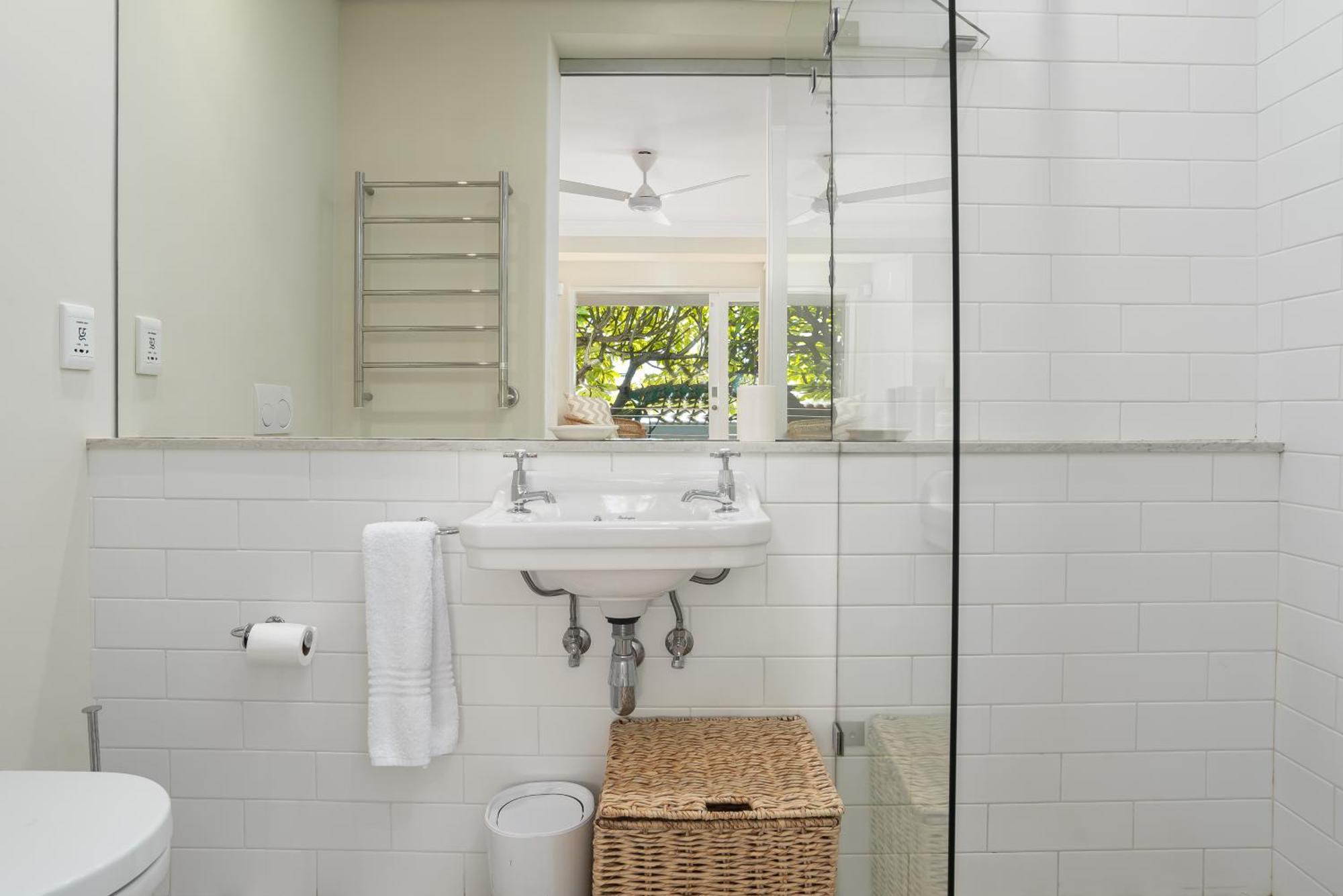 Light & Airy 3 Bedroom Point Family * Cape Town